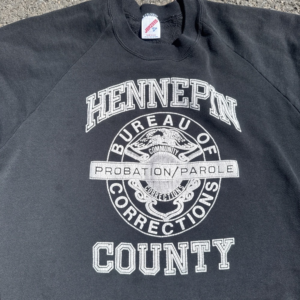 VINTAGE VTG Hennepin Bureau Of Probation Correction Country Jail Crewneck USA XL - Picture 2 of 7